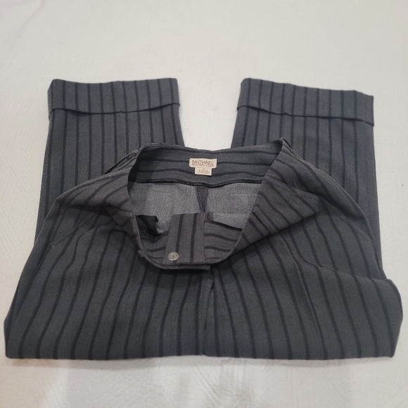 Michael Kors wide leg cropped trousers. - Picture 3 of 11